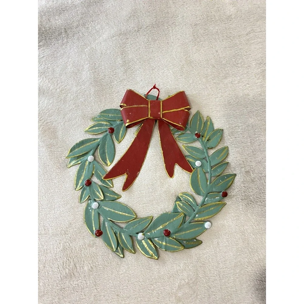 VTG 1980s Metal Christmas Wreath Wall, Door Decor Green Leaves Red Bow Berries